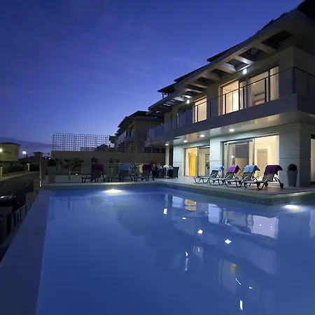 Altos De Villa *